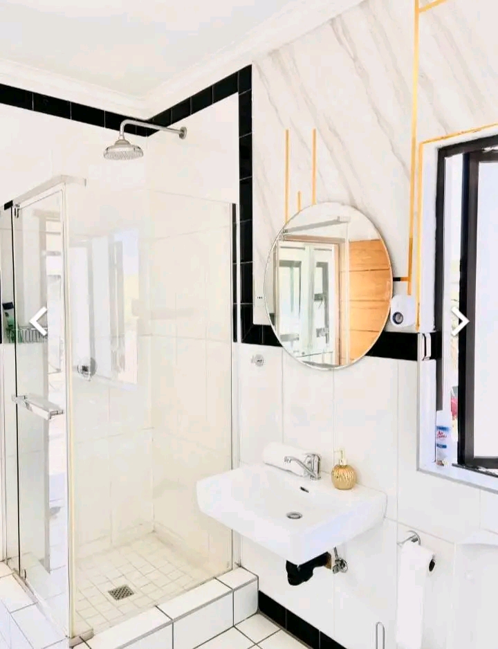  SELECT * FROM images WHERE ad_id=