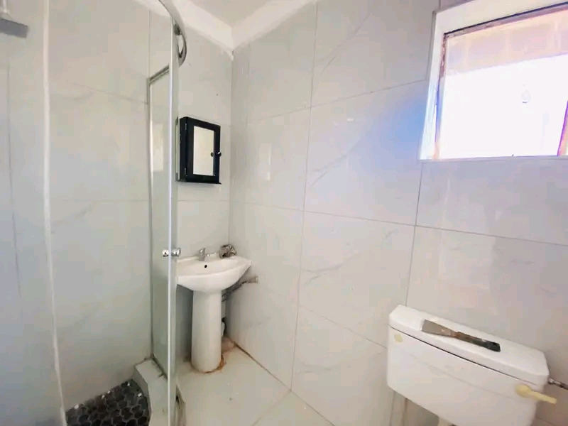  SELECT * FROM images WHERE ad_id=