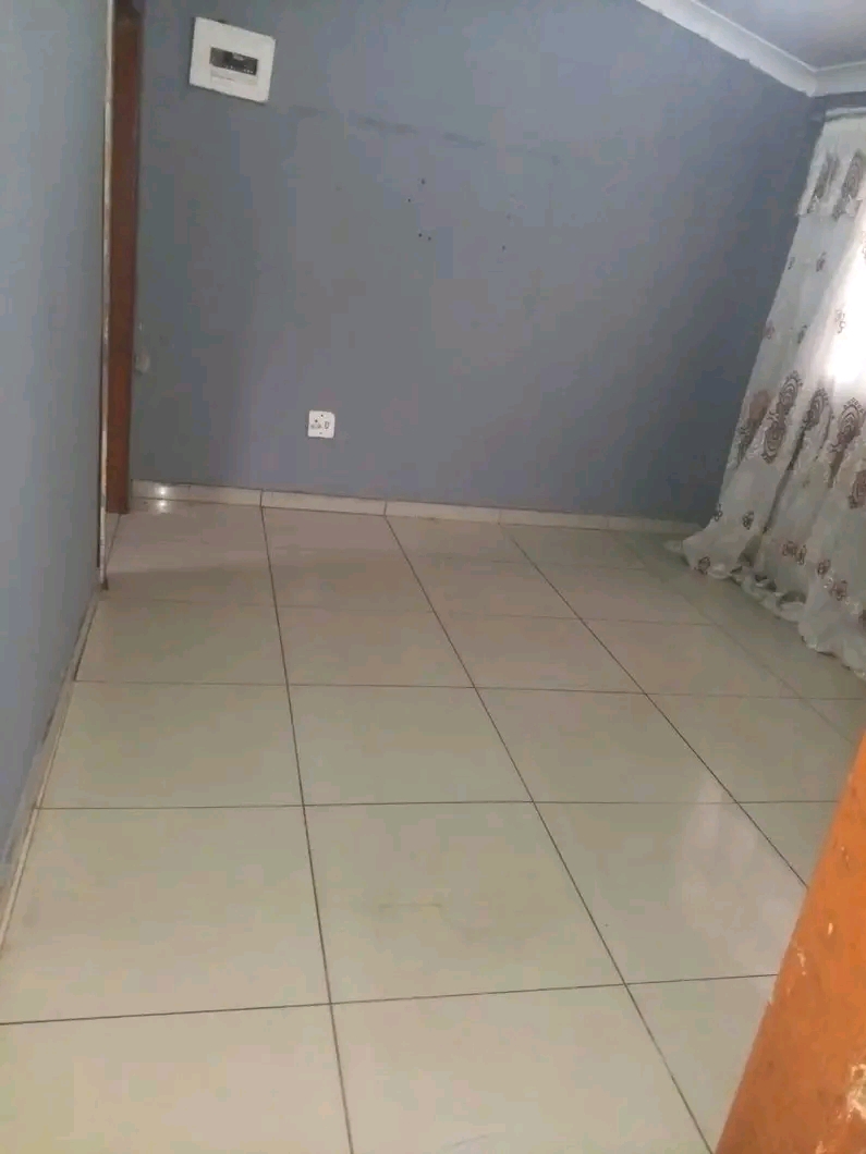  SELECT * FROM images WHERE ad_id=